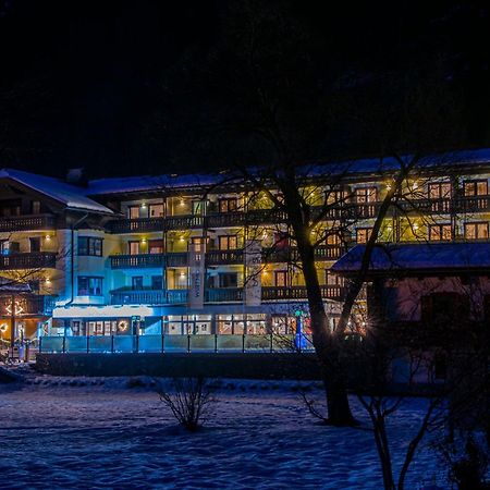 Lacus Hotel Am See Вайсензее Екстериор снимка